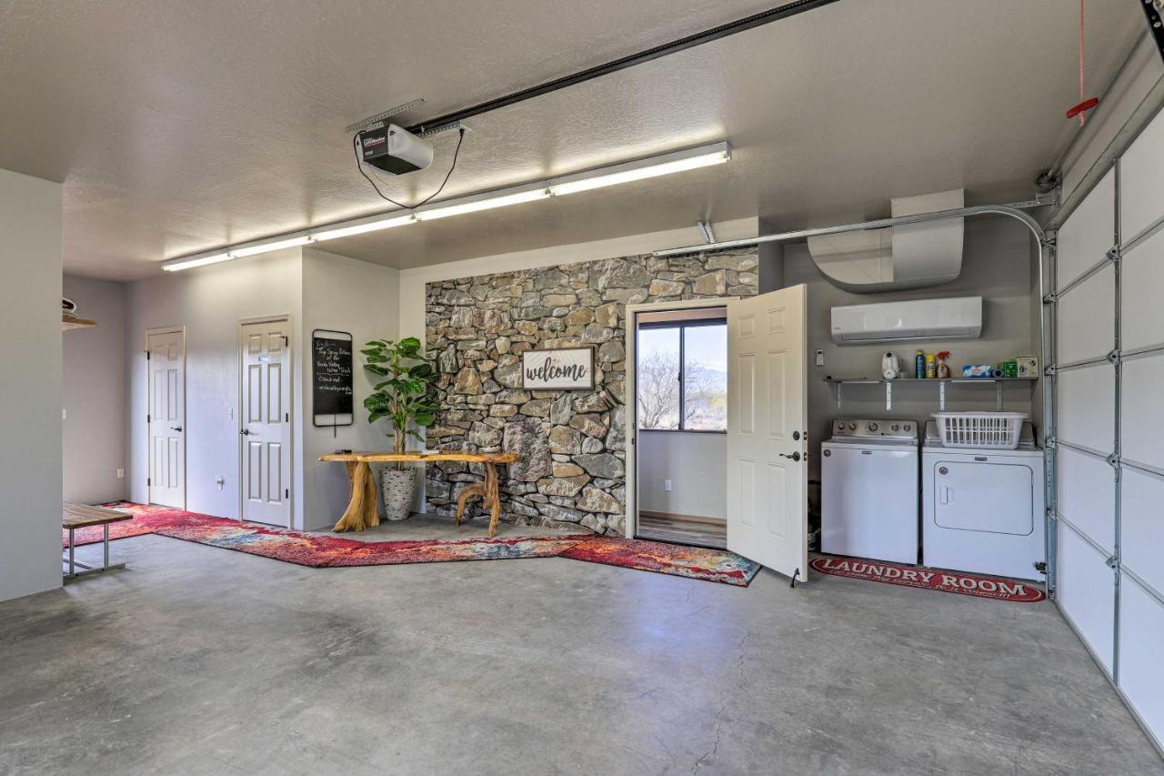 Wine Country Retreat In Cornville Hot Tub And View Exteriör bild